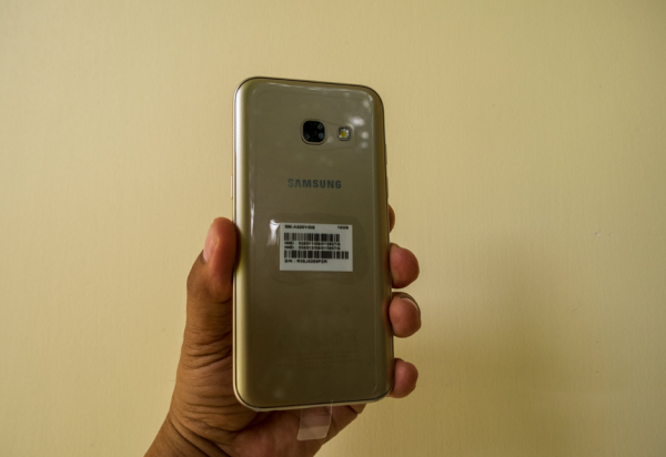 mo-hop-galaxy-a3-2017